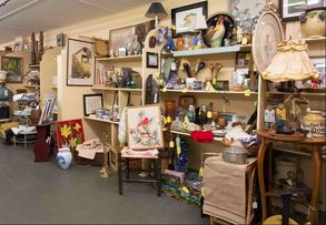 The Discovery Barn at NHAC, featuring hutch booth spaces chock full of collectibles and vintage finds.